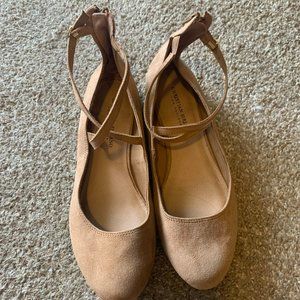 Tan, Christian Siriano flats in size 9